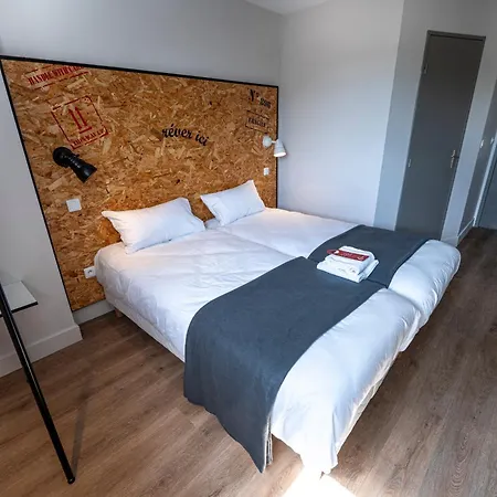 מלון The Originals Access, Clermont-ferrand Nord Châteaugay