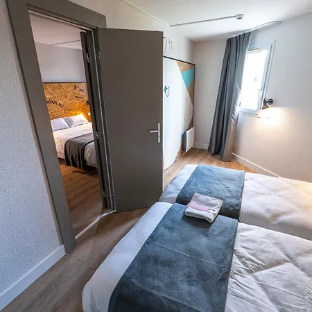 The Originals Access, Clermont-ferrand Nord 2* シャトーゲ