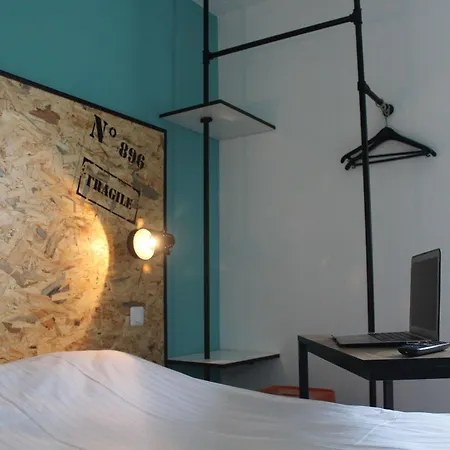 Hotel The Originals Access, Clermont-ferrand Nord Chateaugay