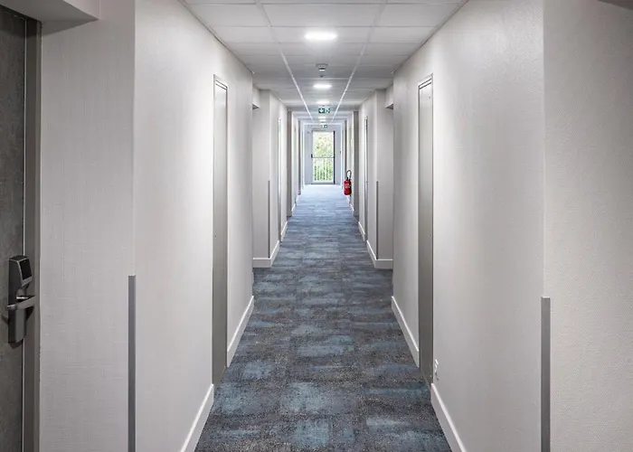 The Originals Access, Clermont-ferrand Nord מלון