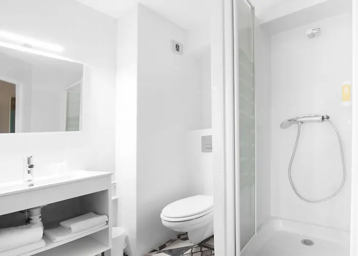 The Originals Access, Clermont-ferrand Nord מלון Châteaugay