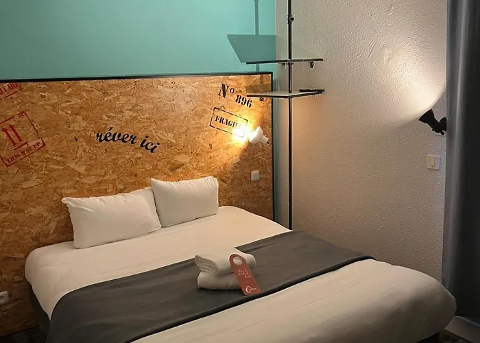 מלון The Originals Access, Clermont-ferrand Nord Châteaugay