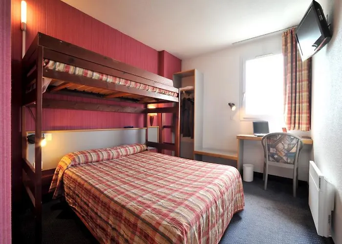 מלון The Originals Access, Clermont-ferrand Nord 2*